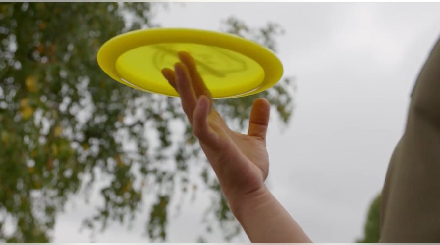 'Meet the American' who invented the frisbee