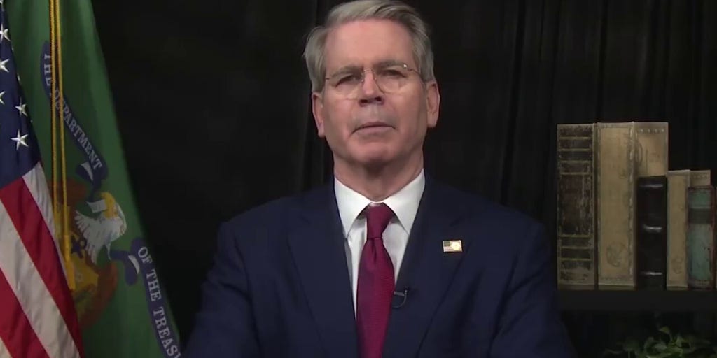 Ukraine signs minerals deal with US