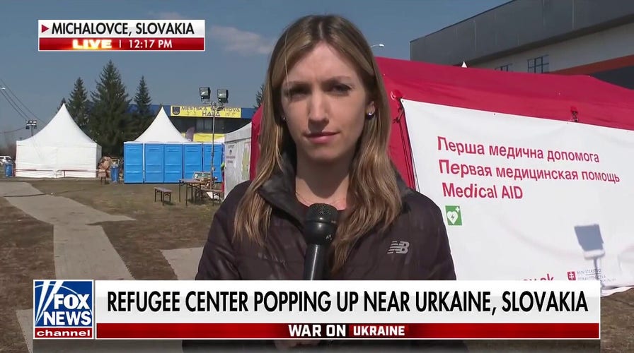 Refugee center in Slovakia offers clothes, medical care for Ukrainians