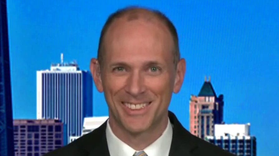 Austan Goolsbee: We need to control spread of virus to rebound economy faster 