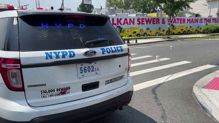 New York gunman shoots four victims in random attack