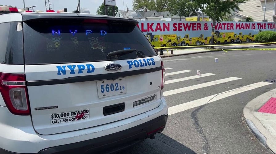 New York gunman shoots four victims in random attack