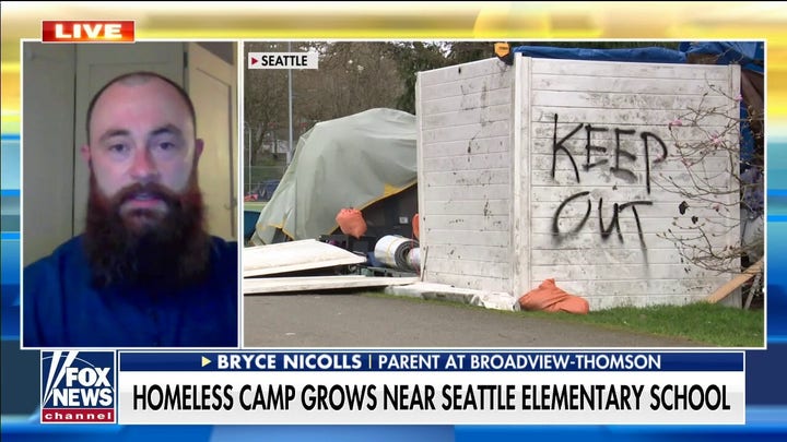 Padres indignados porque el crimen en un campamento para personas sin hogar resulta en un robo en una escuela de Seattle