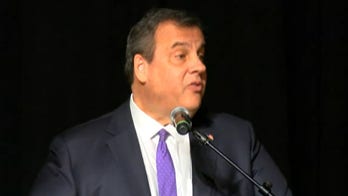 Former NJ Gov. Chris Christie leaves hospital after treatment for COVID-19