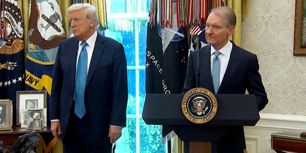 WATCH LIVE: Trump participates in swearing-in ceremony for SEC chair Paul Atkins