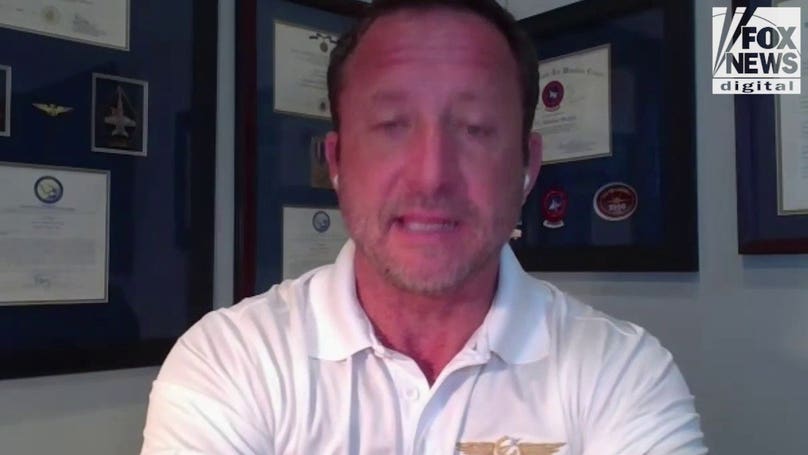 Former TOPGUN pilot breaks down Marine’s last-second ejection from F-18