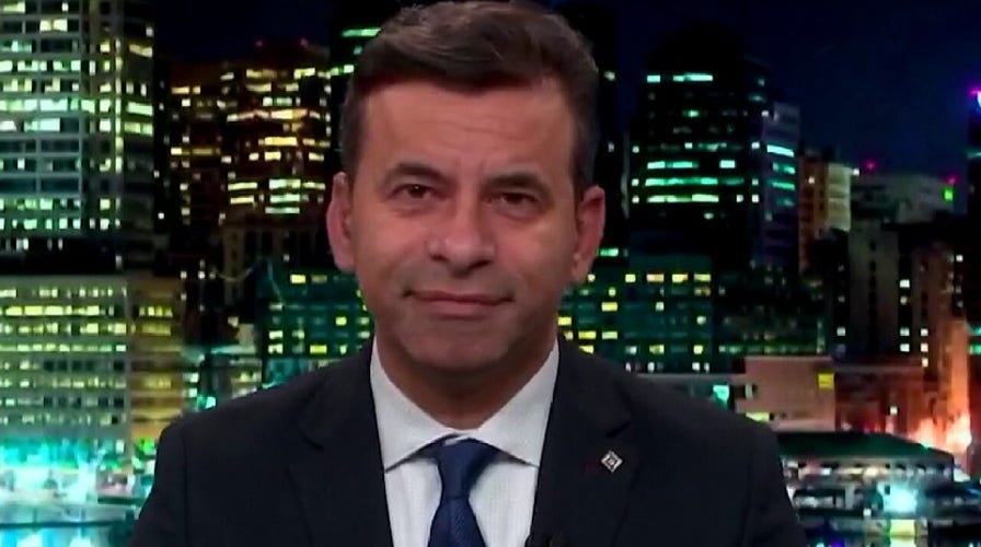 Dr. Makary responds to ex-Obama official calling for unvaccinated to be put on 'no fly list'