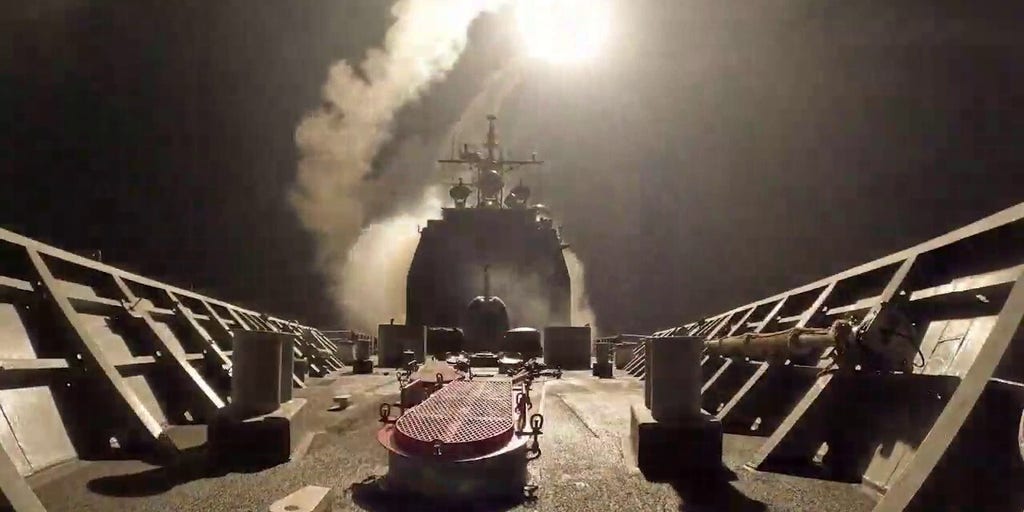 USS Gettysburg launches Tomahawk cruise missiles into Yemen