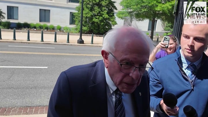WATCH: Democratic senators attending D.C. meeting with Platner brush off scandal questions