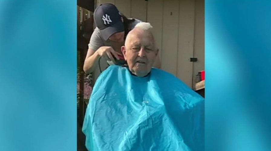 96-year-old WWII paratrooper recreates mohawk haircut