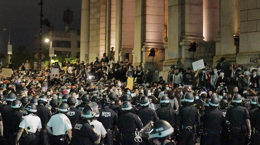 Thousands of peaceful protesters defy NYC curfew