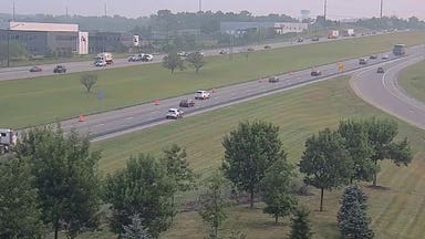 Ohio shoplifting suspect leaps onto woman's moving car in wild interstate escape