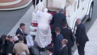Pope Francis appears unable to climb steps into popemobile - Fox News