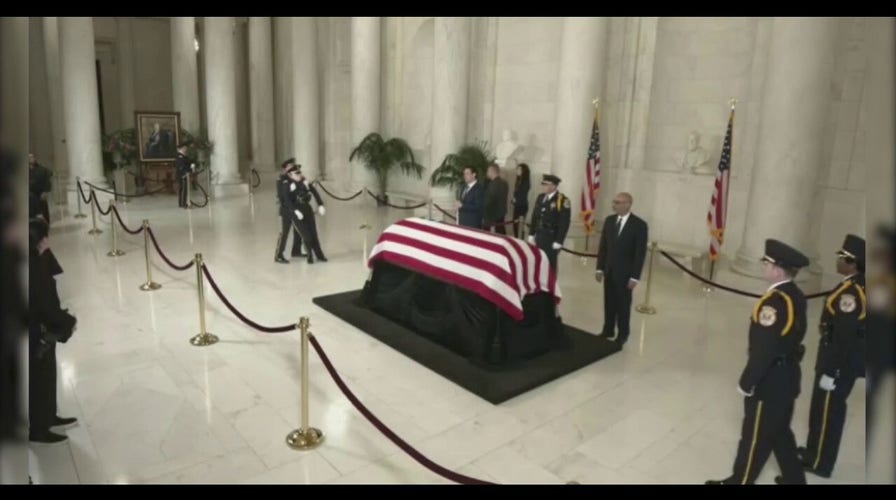 Honor guard collapses as Justice Sandra Day O'Connor lies in repose