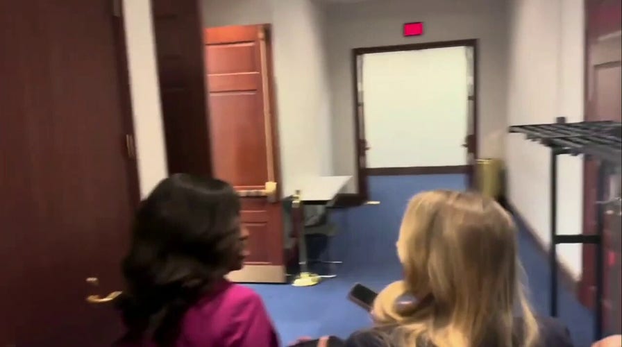 Rep. Jasmine Crockett refuses to apologize for 'Gov Hot Wheels' comment