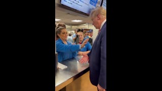 Trump spotted at South Carolina restaurant praying with employee - Fox News