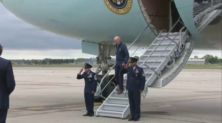 President nearly slips while leaving Air Force One