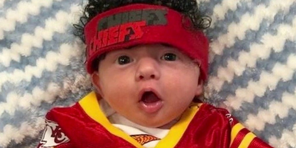 MINI MAHOMIES: Kansas City hospital dresses NICU babies in Chiefs