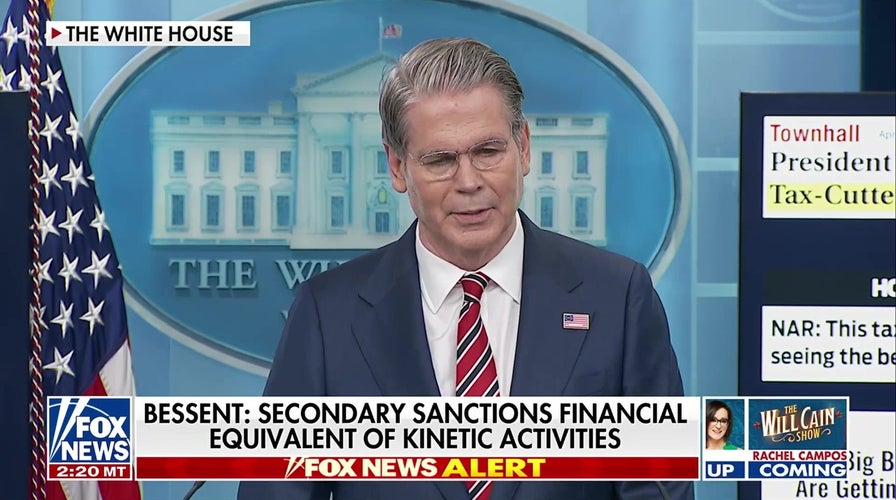 Iran’s net  shutdown is causing large   economical  harm  to the country, FDD elder  chap  says