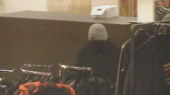 Chicago area smash-and-grab thieves hit Nordstrom twice in one day.