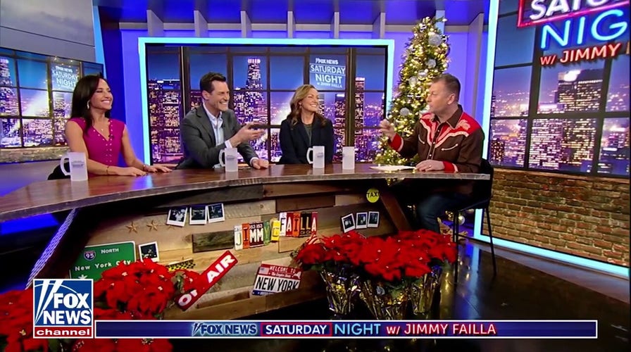 Jimmy Failla & His '91±¬ÁÏ Saturday Night' Panelists Come Up With The Perfect 2024 Holiday Movie Playlist