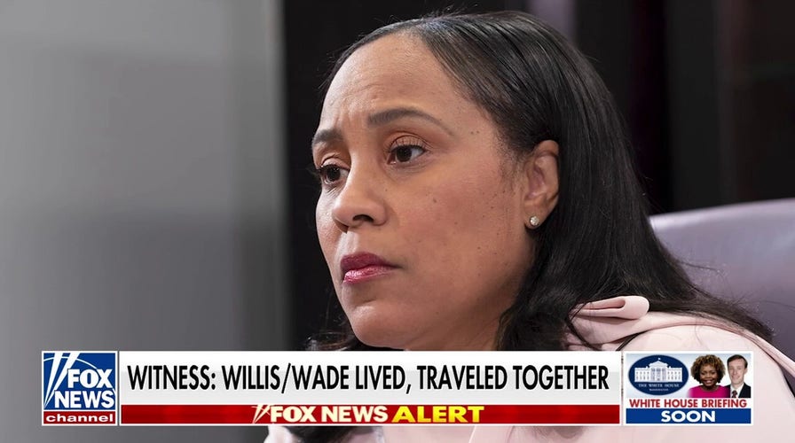 Fani Willis relationship with prosecutor under investigation