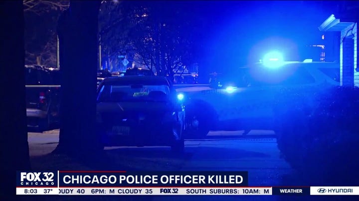 Chicago police officer fatally shot on Southwest side