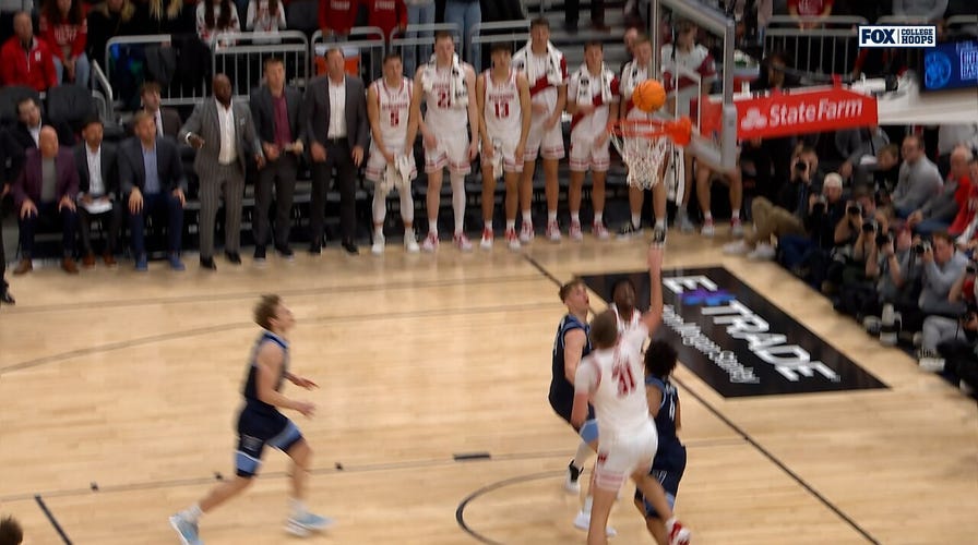 Wisconsin's Nolan Winter finishes put back, sending game to OT against Villanova