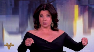 Ο συμπαρουσιαστής του «The View» απηχεί τους Δημοκρατικούς που καλούν τους Αμερικανούς να «βγούν στους δρόμους» για να διαμαρτυρηθούν για τον Τραμπ