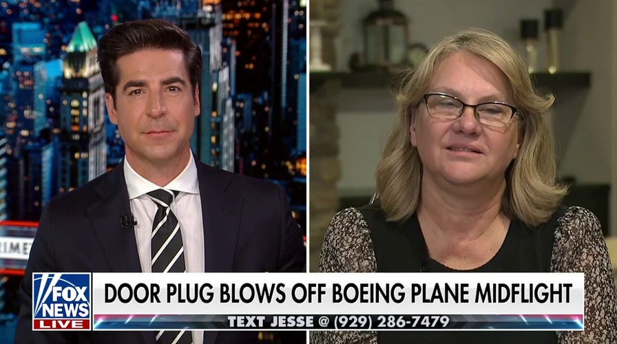 I was sitting on the same side as the door: Flight 1282 passenger