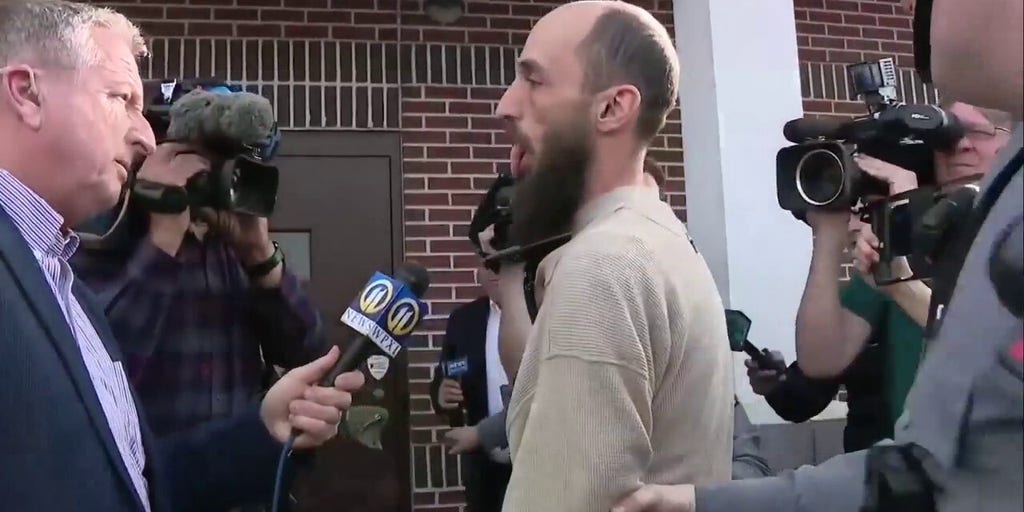 PA governor's mansion arson attack suspect arrives in court for arraignment | Fox News Video