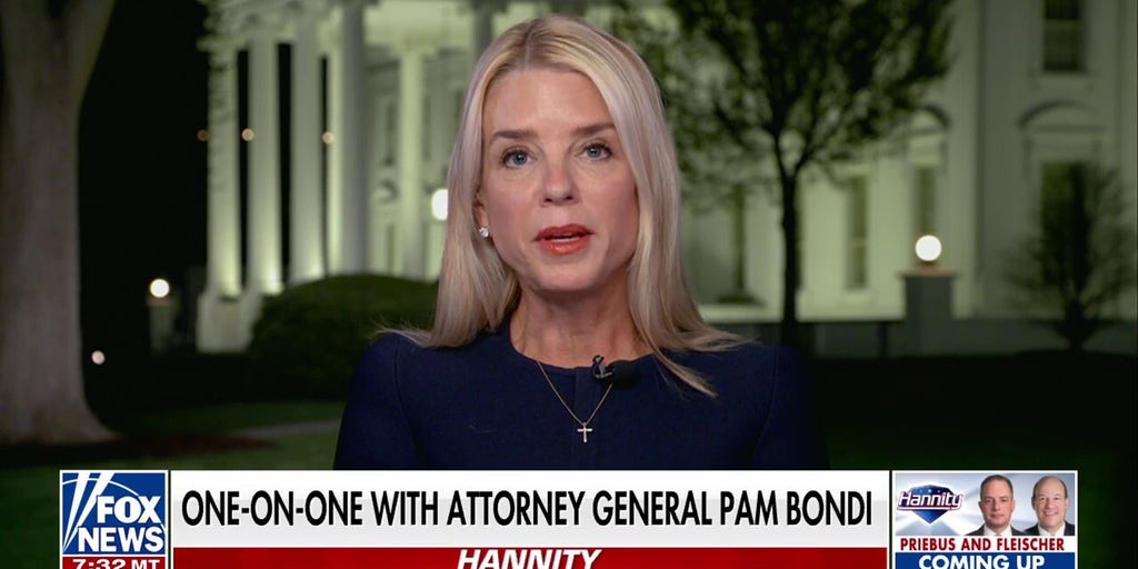 Pam Bondi on Jasmine Crockett's comments: Words have consequences