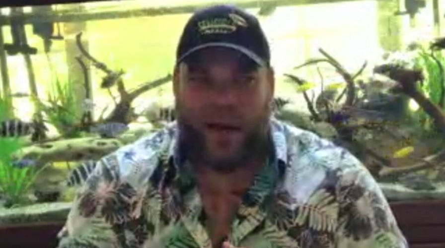 Tyrus shares his quarantine styling solutions	