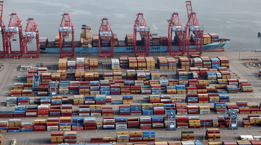 CEOs warn supply chain issues could worsen in 2022