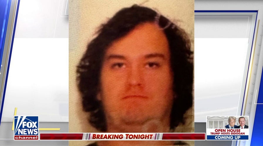 Texas shooting suspect referred to ICE agents as 'people showing up to collect a dirty paycheck': Report