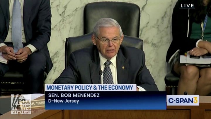 Sen. Bob Menendez asks Fed Chair why there's been no Hispanic bank presidents