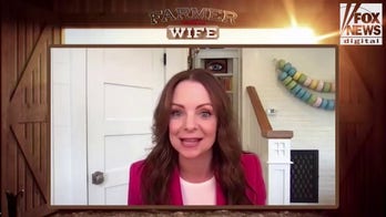 'Farmer Wants a Wife' host Kimberly Williams-Paisley shares how she can relate to contestants on reality show