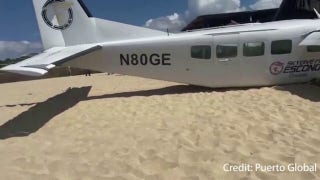 Plane makes emergency landing on Mexico beach, killing man - Fox News