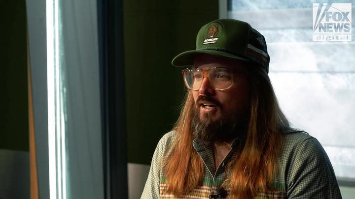 Comedian Dusty Slay describes being a 'total wreck' before faith, sobriety paved the road to stand-up success