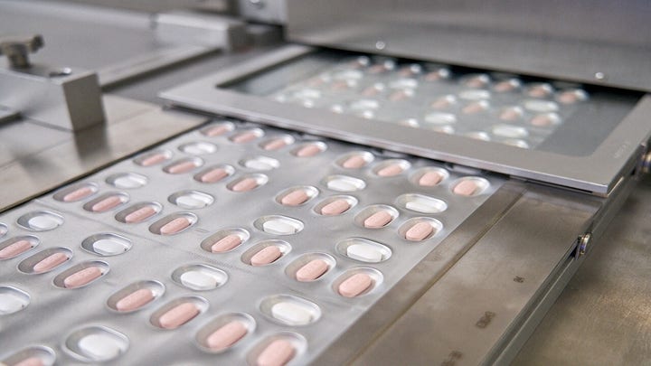 FDA authorizes Pfizer's Paxlovid COVID treatment pill