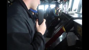 US destroyer orders ship to return to Iranian port during blockade