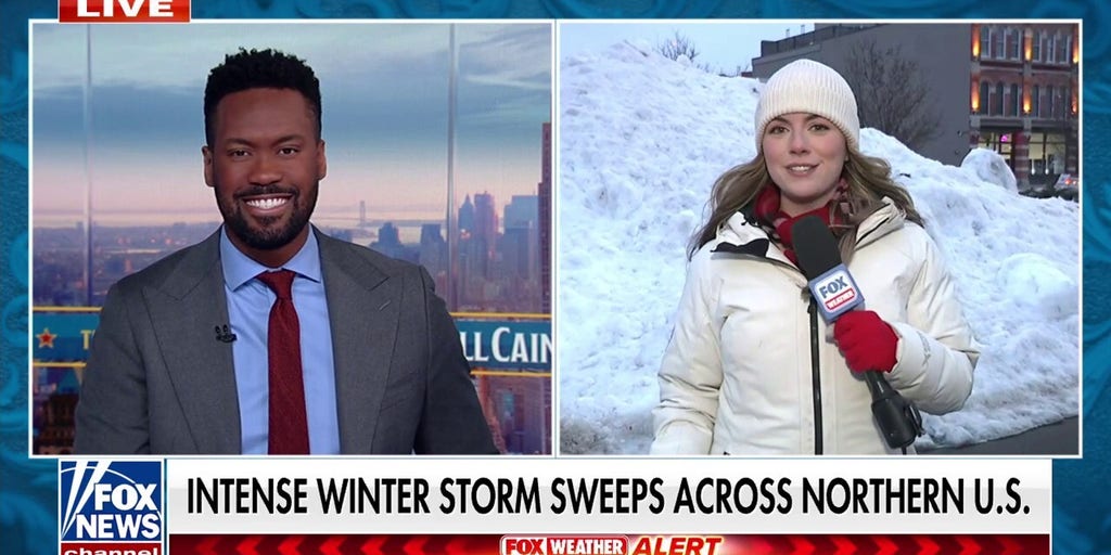 Hundreds of thousands without power as winter storm sweeps across northern US