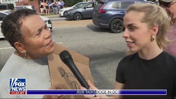 ‘91���� @ Night’ talks to anti-Musk protesters