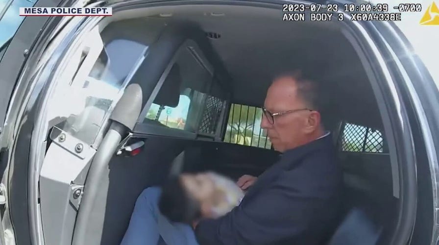 Arizona police officer, retired paramedic save unresponsive baby