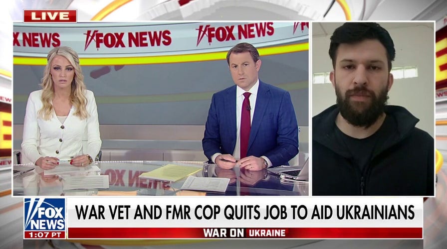 Chicago police officer quits job to aid Ukrainians