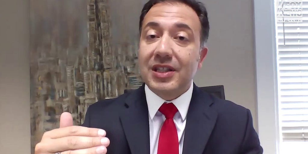 Legal analyst details what factors judge is looking at in Menendez brothers resentencing hearings