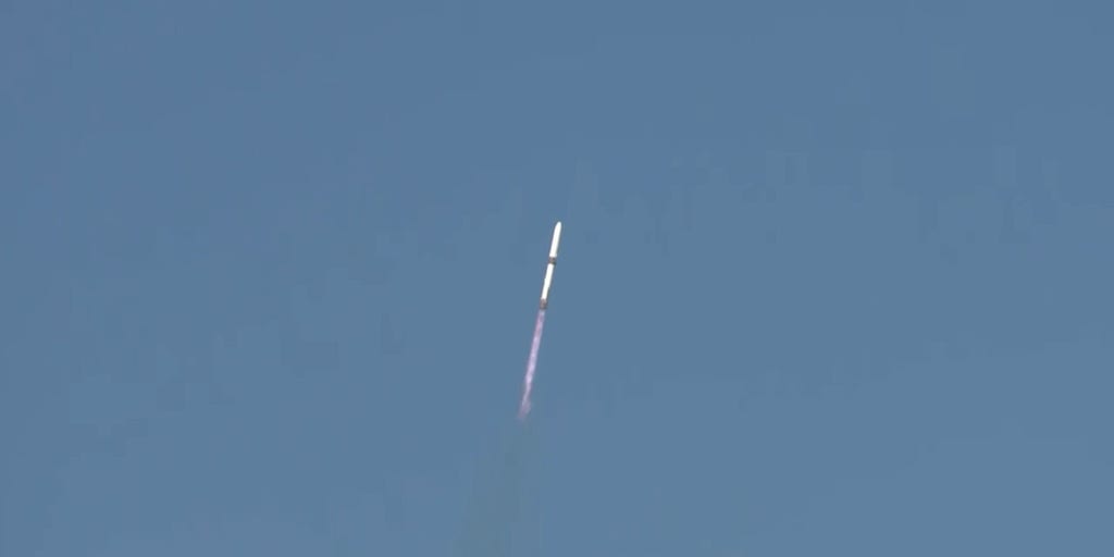 Blue Origin successfully launches spacecraft on journey to Mars