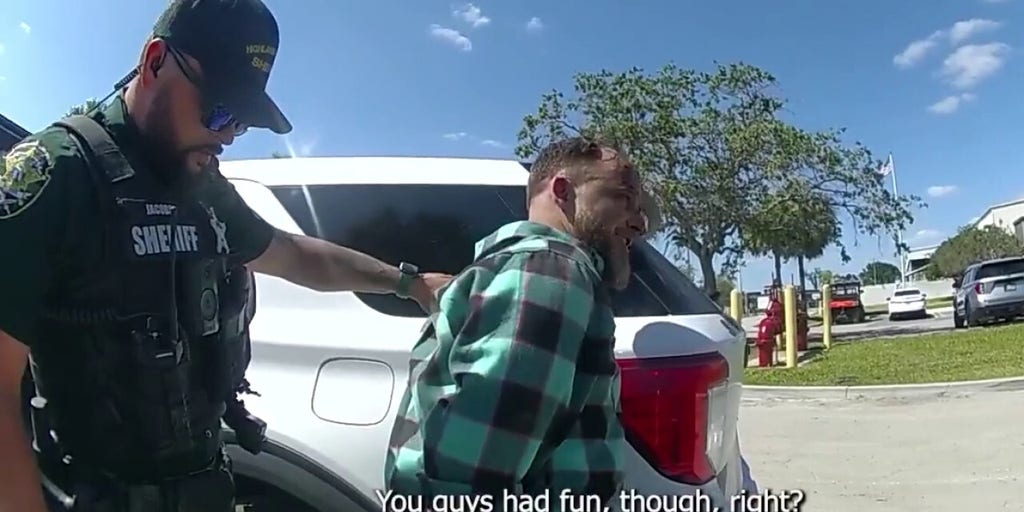 Florida man offers cops a cocktail during car chase