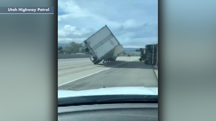 Hurricane-force winds topple several trucks on Utah highway