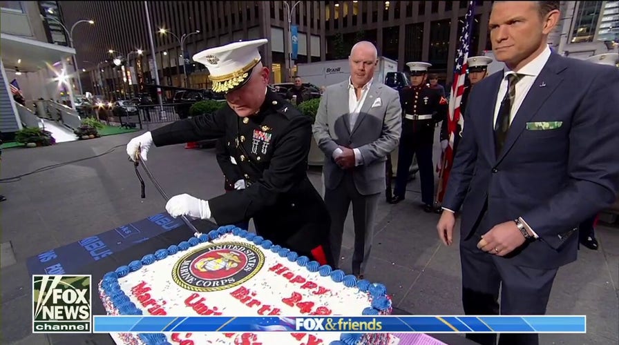 Marines perform ceremonial cake cutting in honor of 248th birthday